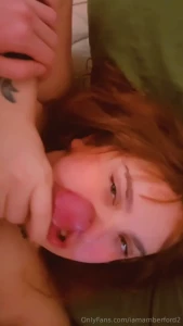 Eu me comportei mal e ele usou minha boca pra se satisfazer v deo