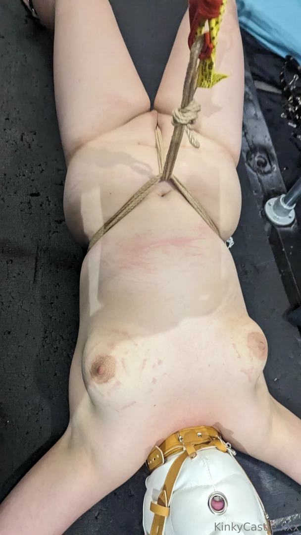 Vibrating crotch rope the rope is cinched so tight that the rope part 1 