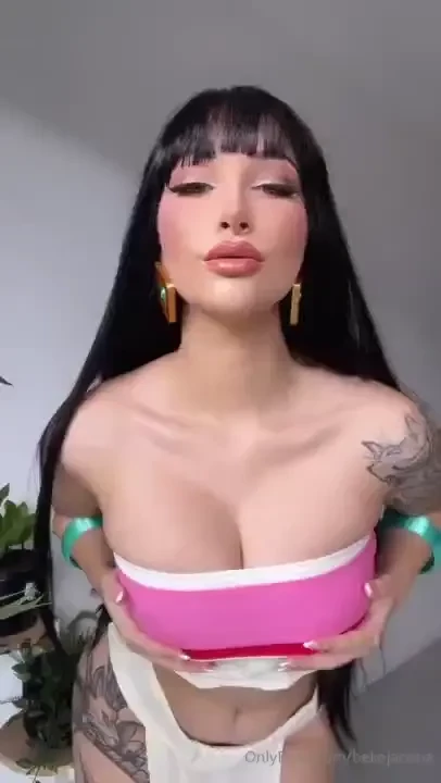 Thought i d share the cosplay for next month because i m super excited 