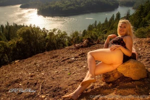 I miss my blonde hair been thinking of going back to it but can t part 2