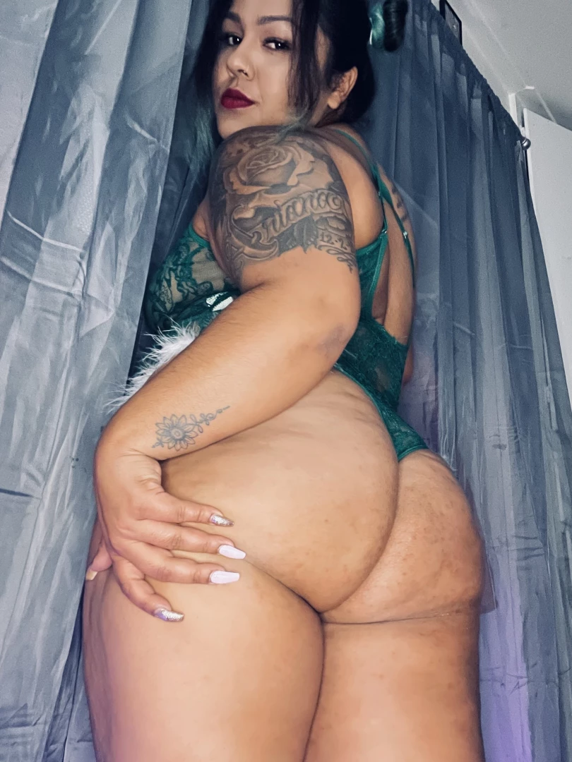 Did an at home shoot today do you like 