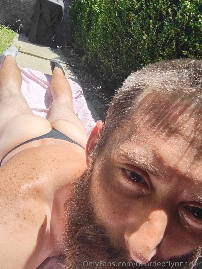 Gotta get that full tan 