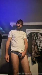 Hey beautiful which one do you prefer to see when my pants come off