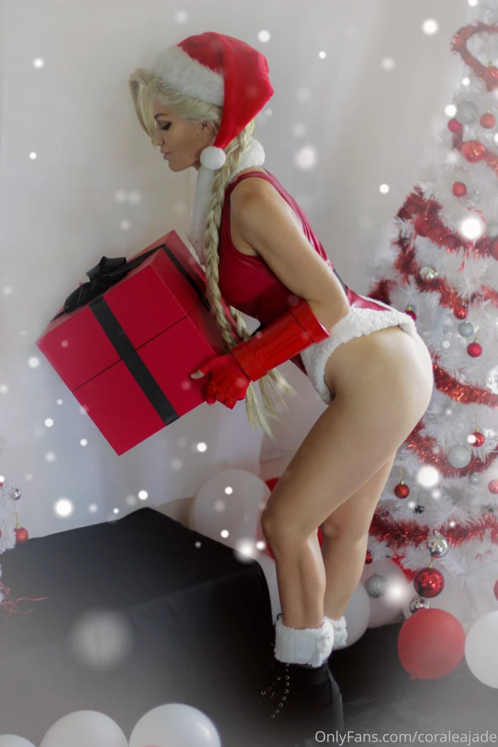 December starts tomorrow in autralia it s christmas time fuck yes let part 6 