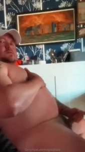 I got a thing for watching big strong guys just destroy petite woman a