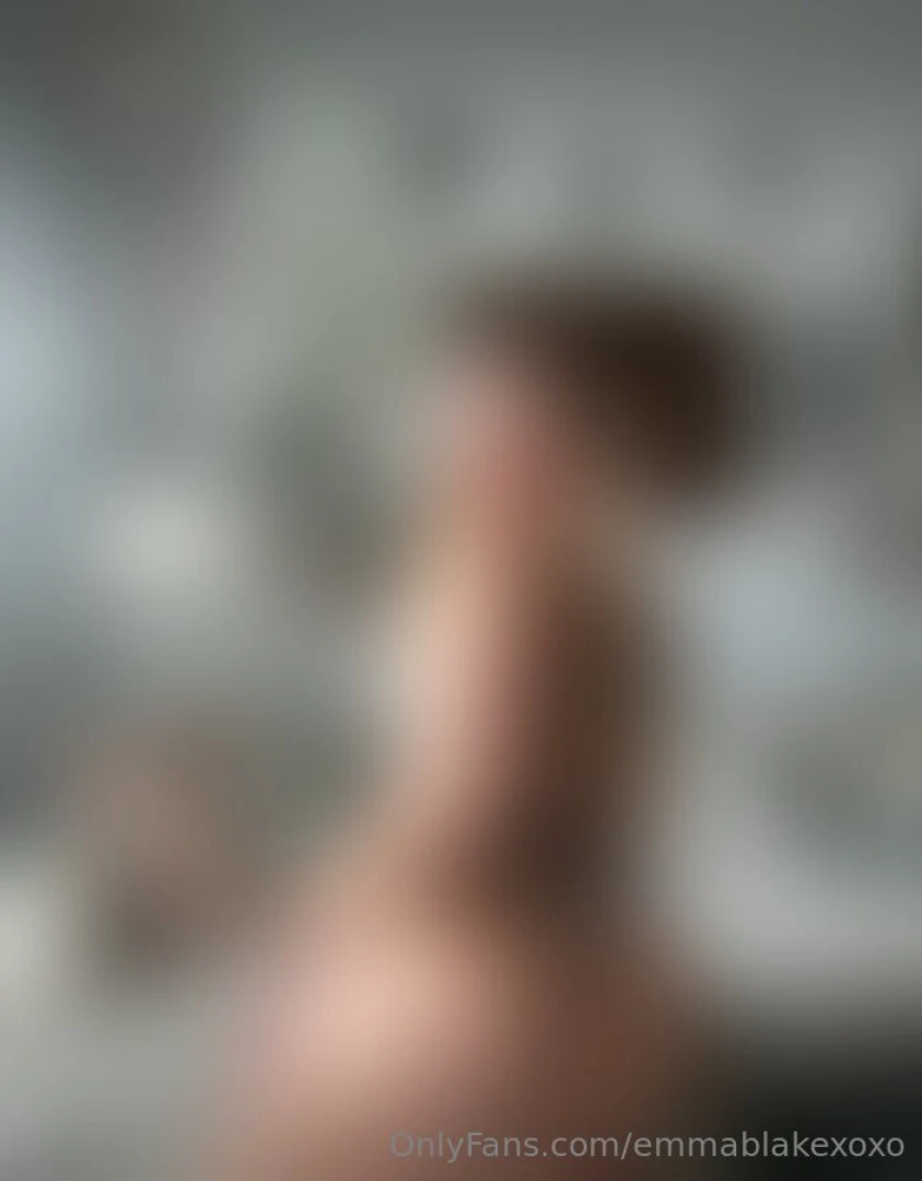 Wanna make your day naughty this booty hugging this thong tight and 