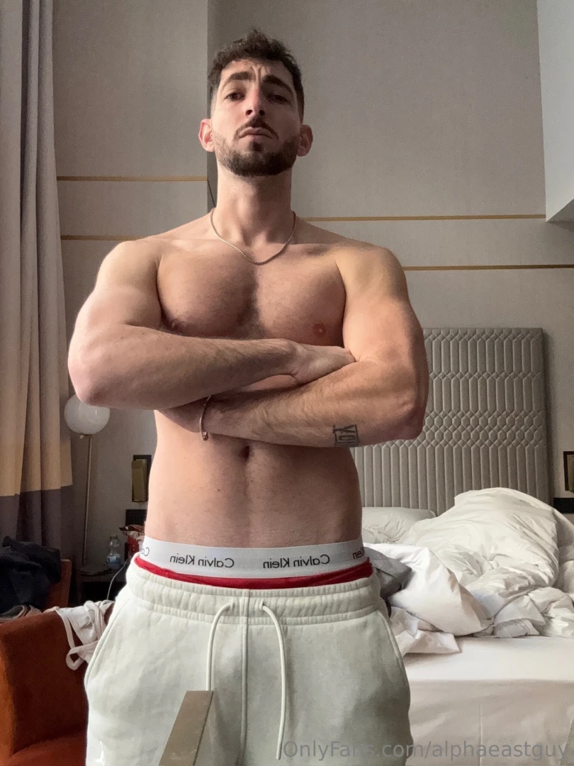 Caught your eye good now follow through 