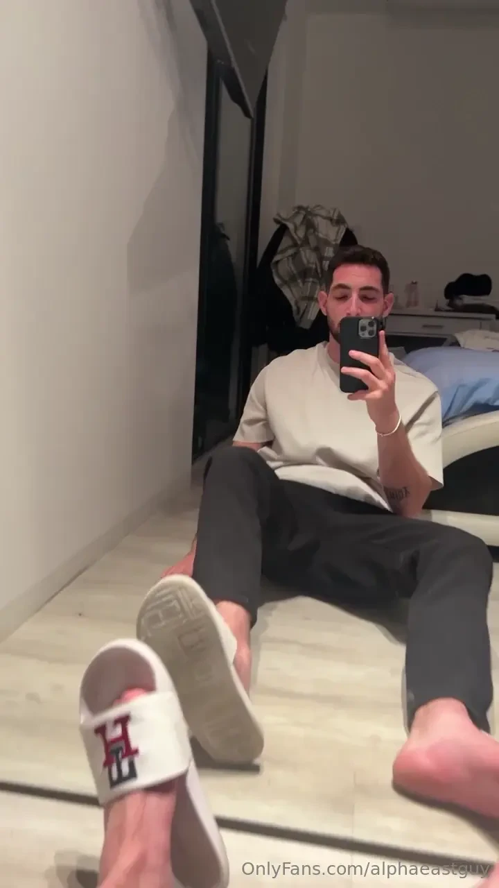 Goon over and tell me how it s taste at the chat 