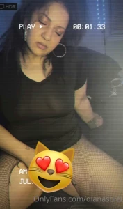 Your gonna love how sticky i get cum see when i play with that cat