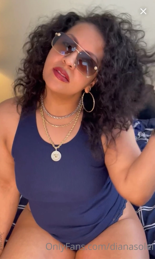 Wanna see how wet i am cum here 