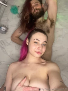 Deepthroat facial filmed in the bath added some free pics for ya too part 2