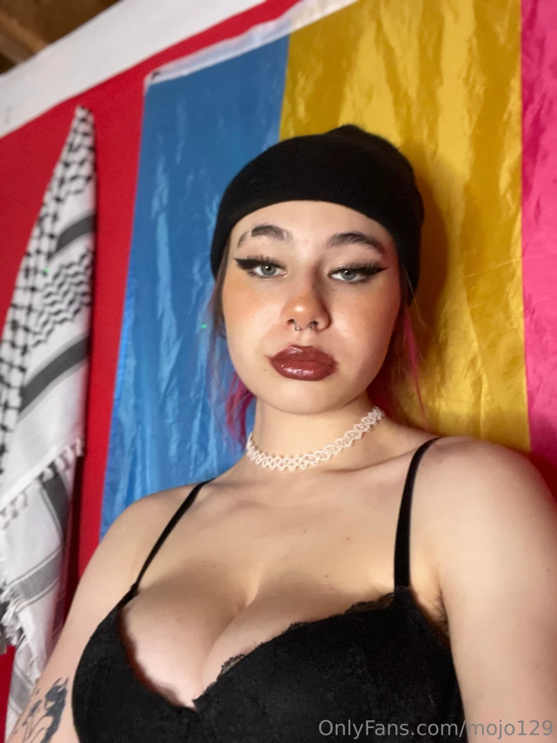 I m doing a sale on my premium go check it out mojocams129 