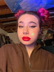 Liking this new lipstick