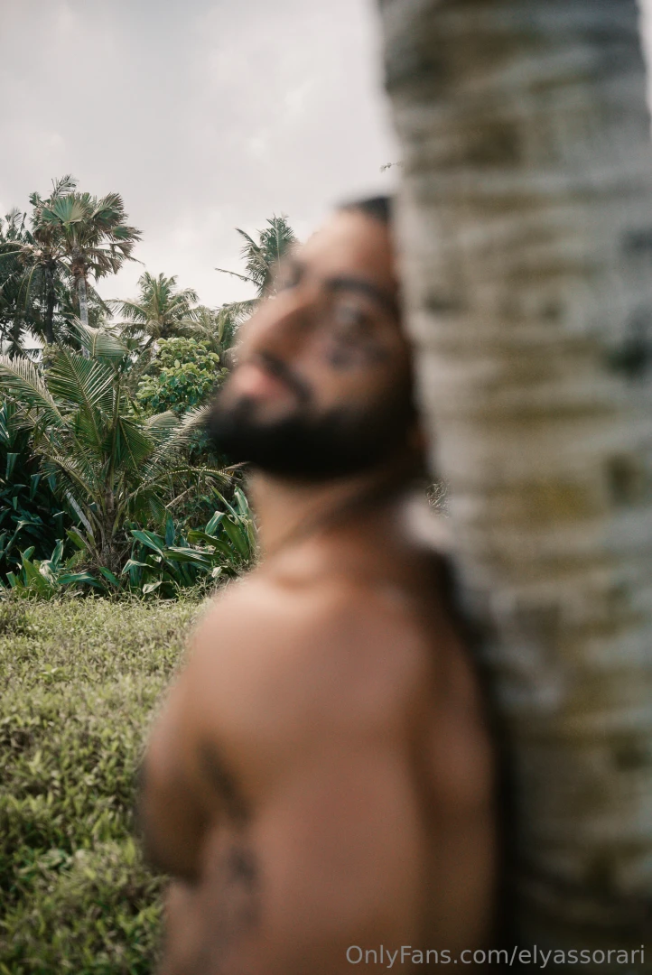 If i m this fine out of focus imagine up close 