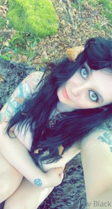 Free content post coming tomorrow a woodland photoshoot between two part 3