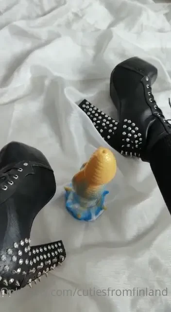 Ad metalliprinsessa moi haluatko n hd mit t tuhma gootti lutka tekee part 1 