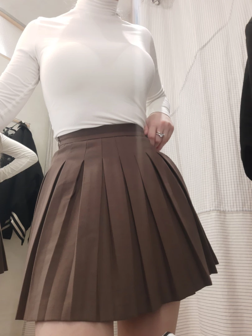 Fitting room pics part 1 