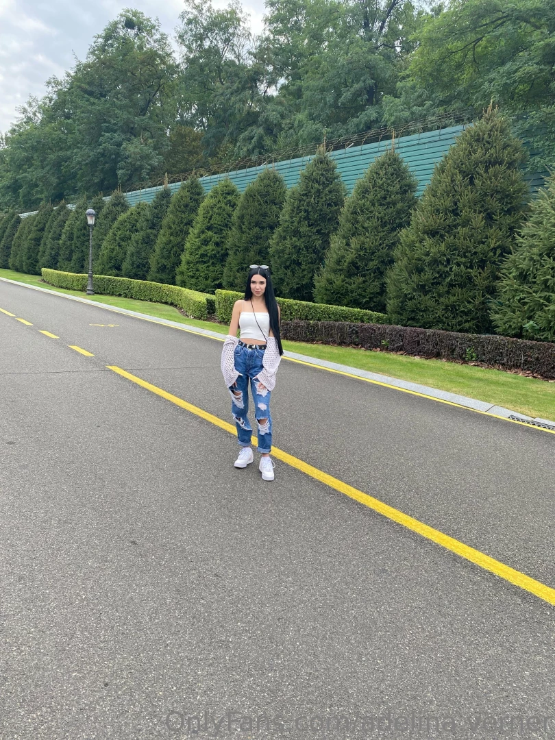 The other day i went to mezhyhirya it s currently a national park and part 1 