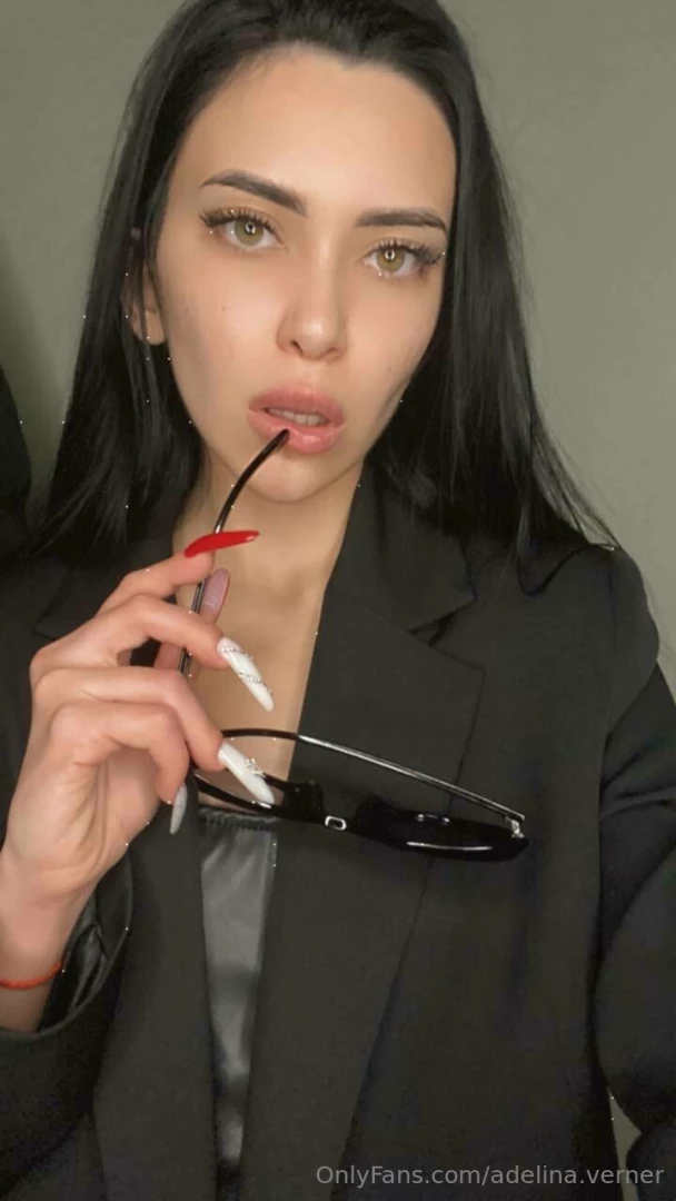 Do you like girls in strict classic clothes 