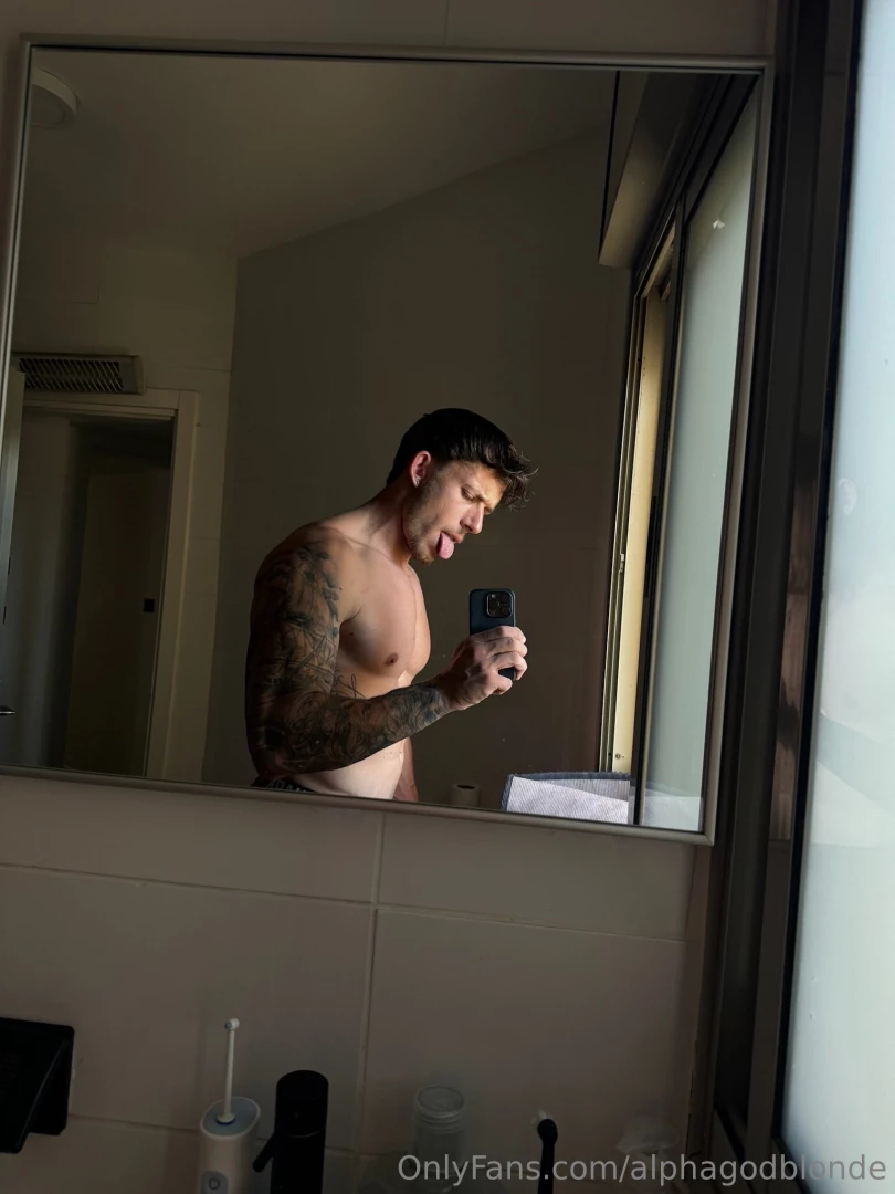 Who want to play with daddy well all my bad boys i wait to punish you 