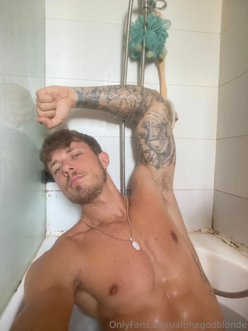 It s shower time let s play 