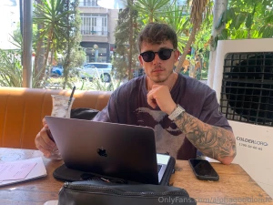 Who s gonna invite me to the next coffee