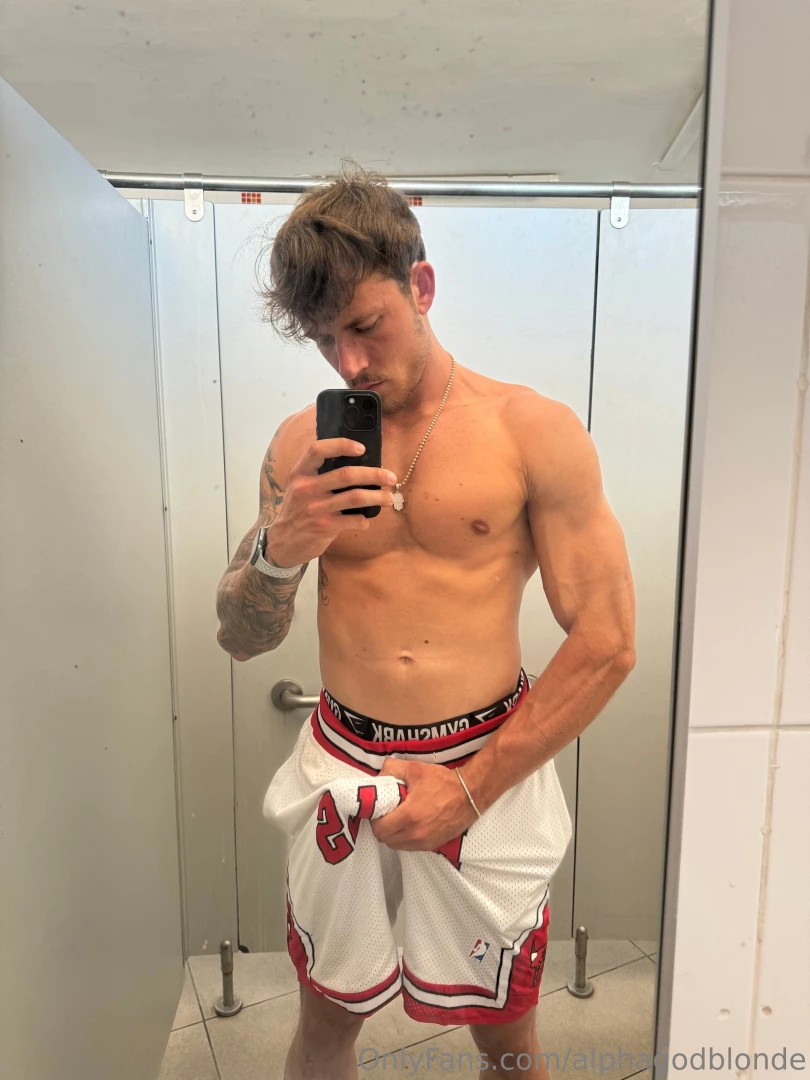 Get on your knees loser 