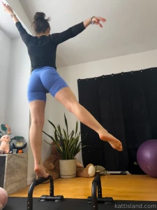 Happy friday my lovelies are we going out or staying in