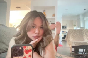 Im back with the macbook pics do you like them part 2