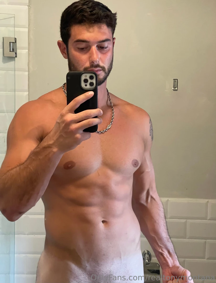 Be honest you re not tired seeing this pics on my socials like all my 
