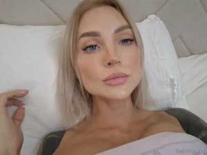 Lazy day in bed but something tells me it wont stay that way for long