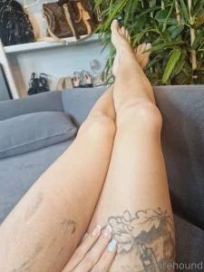 Just sittin here lookin like a snack but trust me babe i taste way