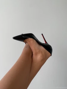Send me a tip and maybe i ll consider walking all over you