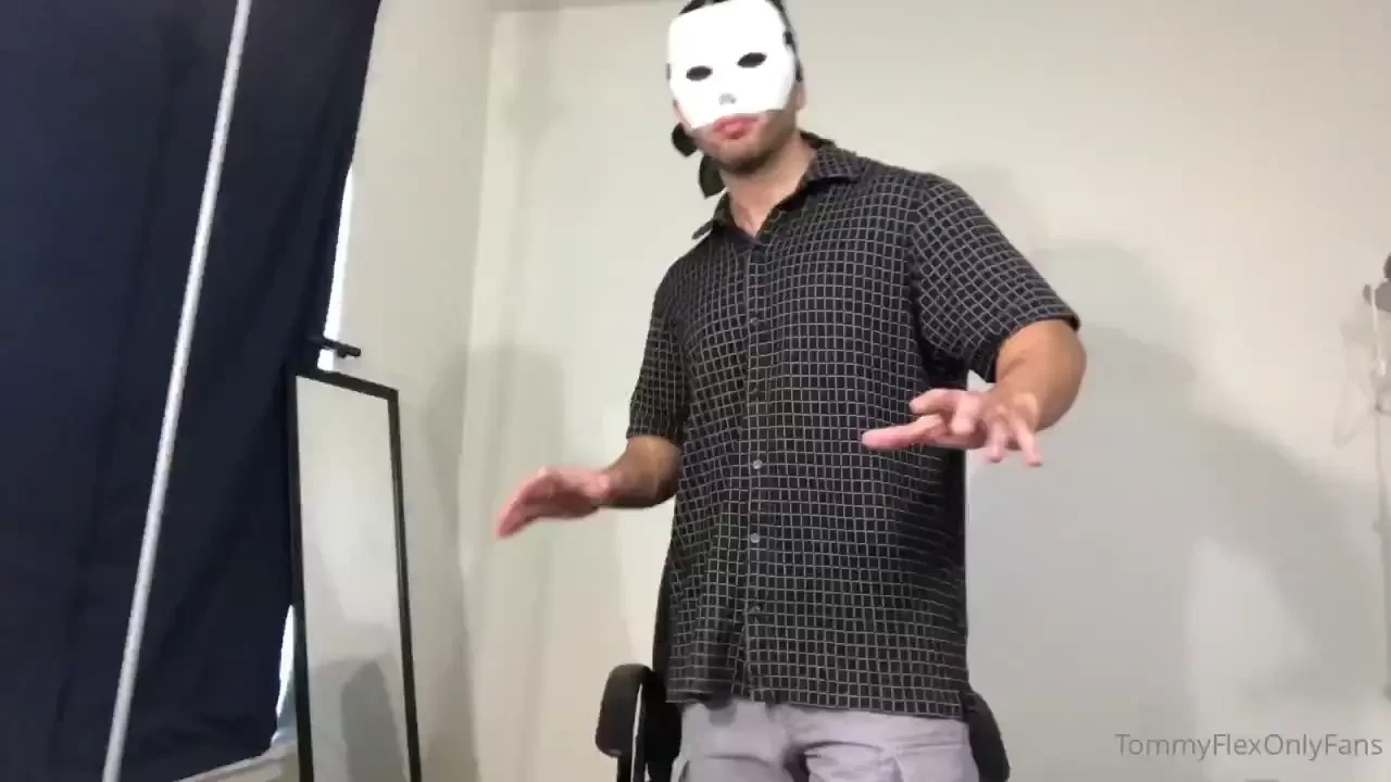 Authority muscle fetish 