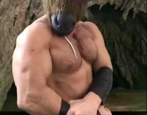You are cornered in a muscle beasts layer what will you do run hide