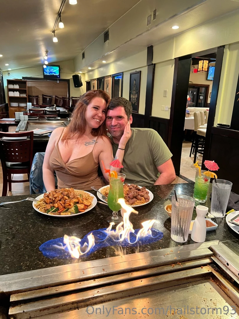 Yummy food makes me horny 