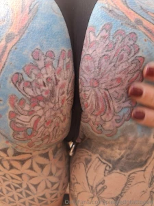 These panties g-string are for sale i wore them to work last night and