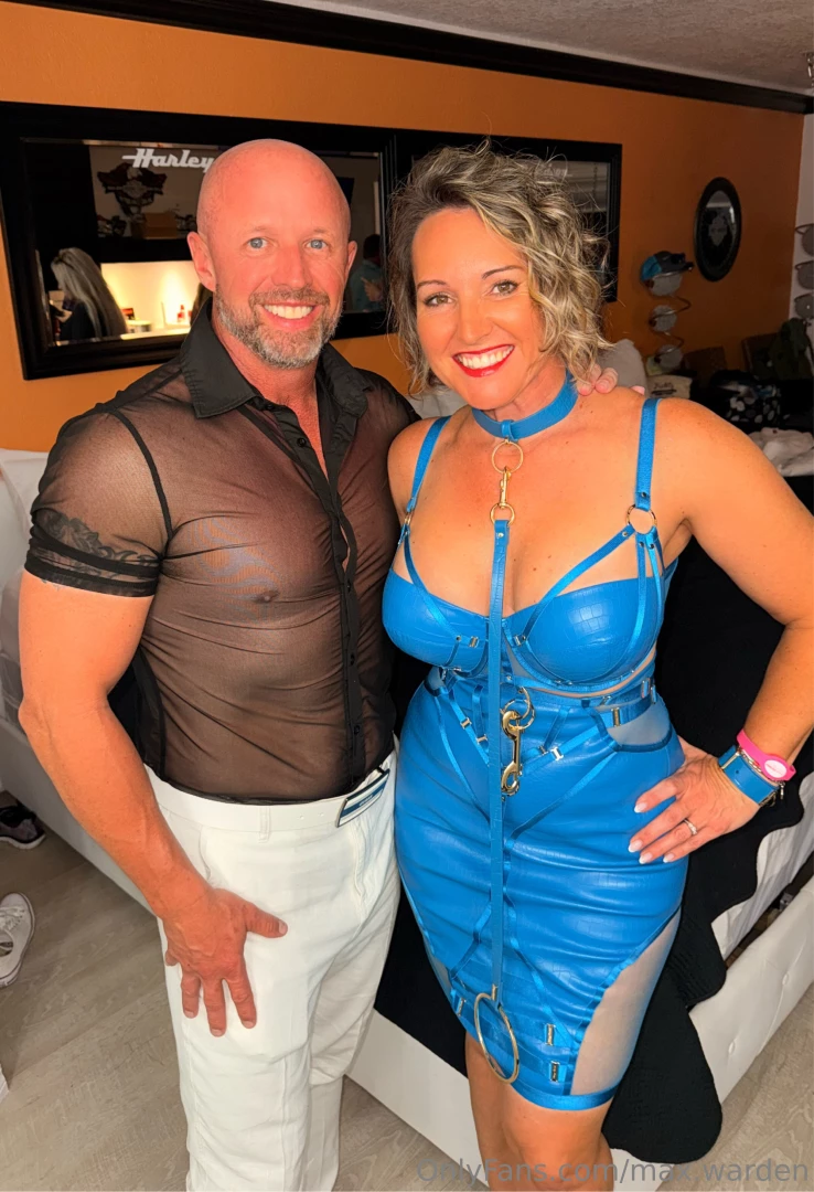 Freaky friday couple pocs from last weekend at our favorite swinger part 1 