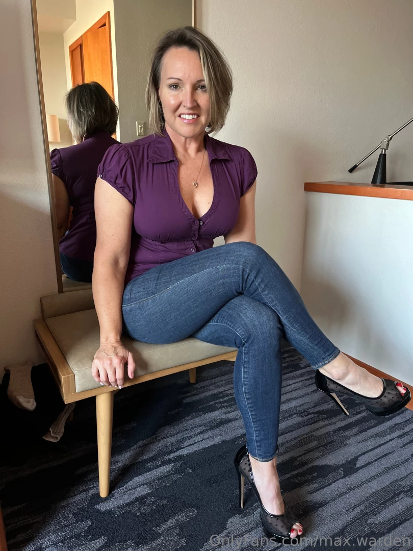 Hot milfy monday the hot and always smokin hot milfy mrs cora cox 