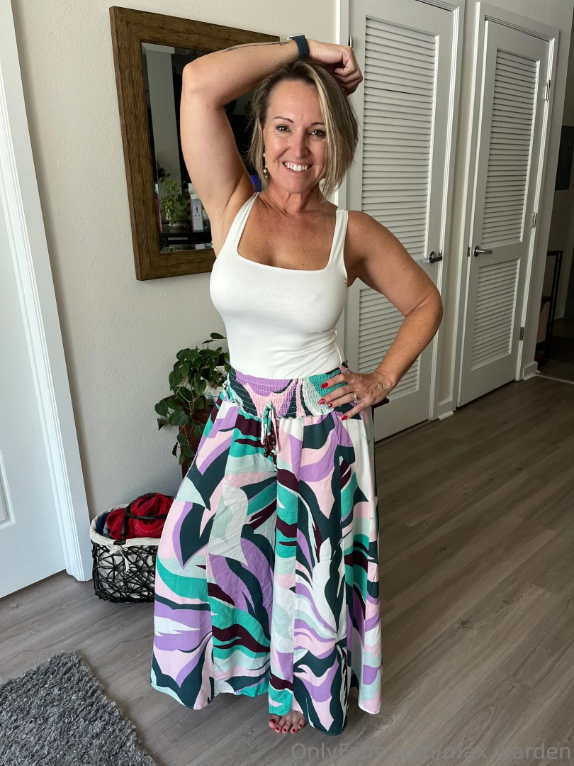 Hoootttt milf monday the hot and always sexy milfy mrs cora cox part 1 