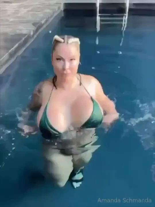 I m wet do you wanna see 