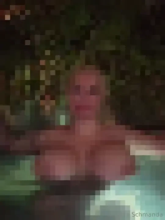 Being naked in the water turns me on so much 