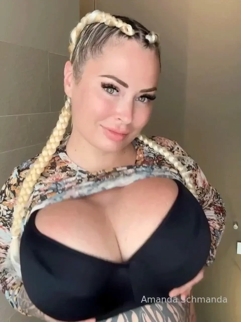 I wanna see your rock h ard cock 