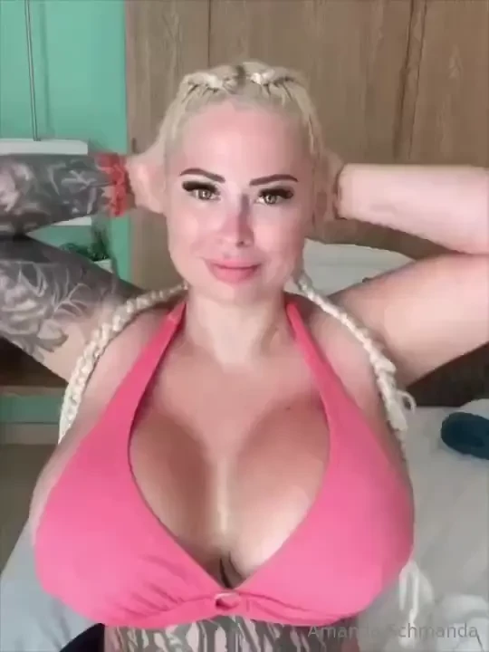 I m bored dm me so we can cum together 