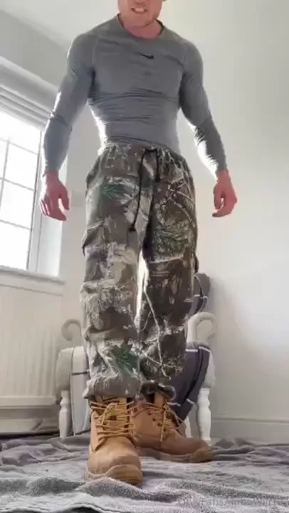 Brain off clit out goon for daddy 