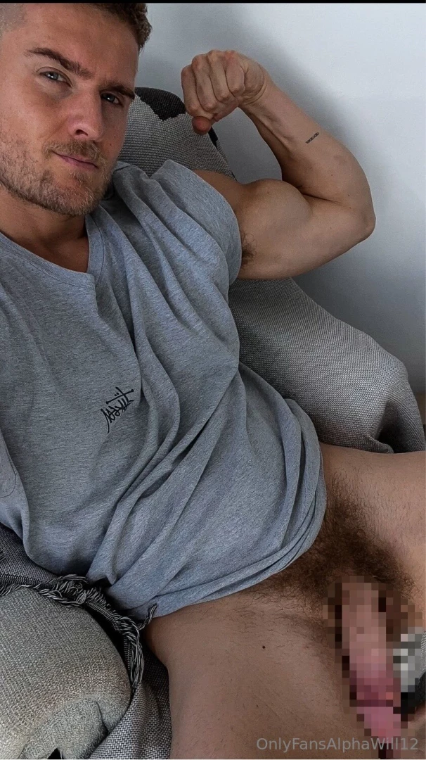 Once you ve done drooling over the alpha cock and bush zoom in on that 