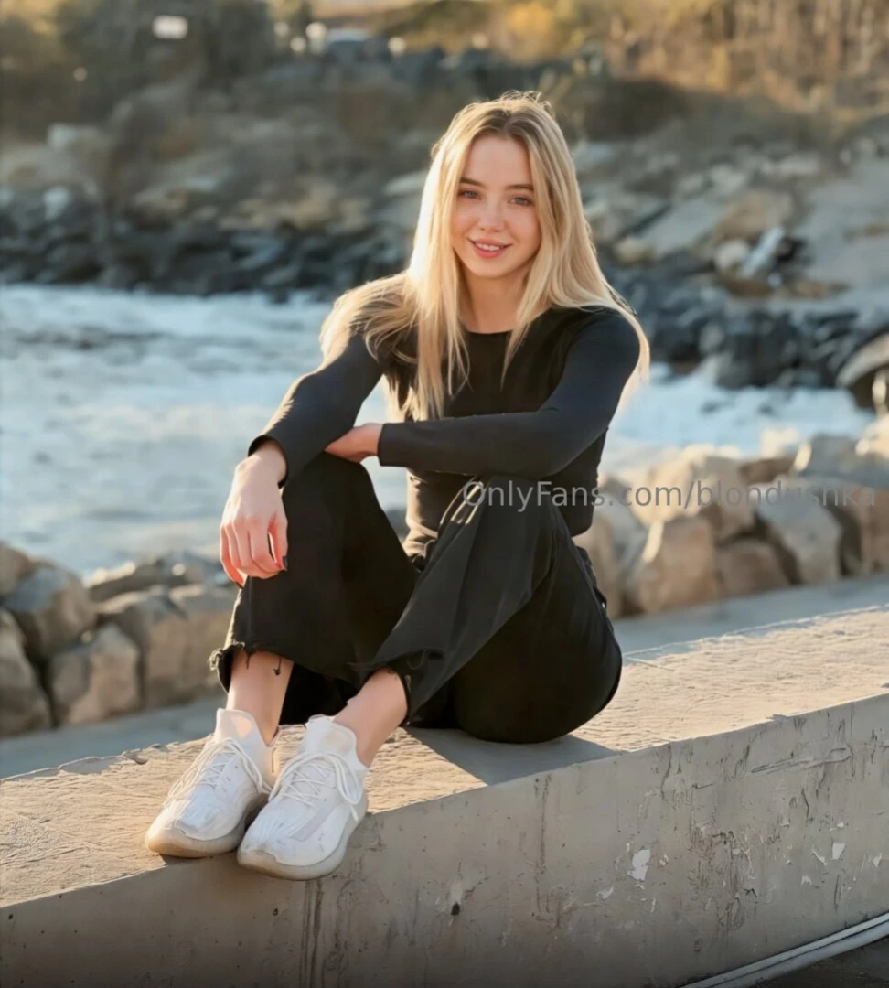 Subscriptions free only now my cutie sasha_stones with juicy ass and part 24 