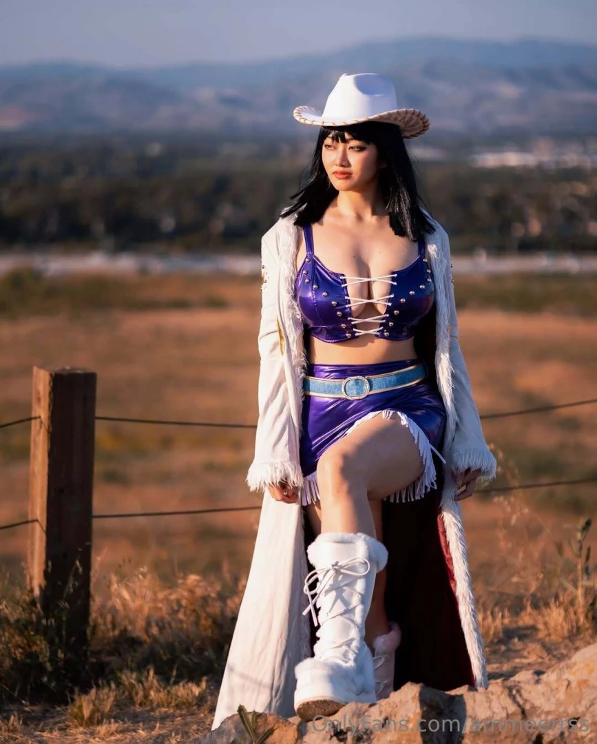Okay two more since i rlly liked this shoot part 1 