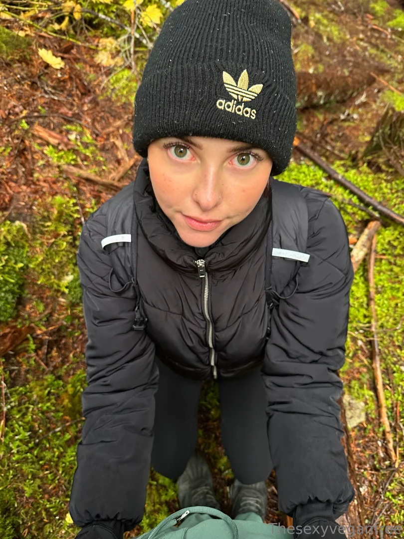 New bg fuck video available rn thesexyvegan 