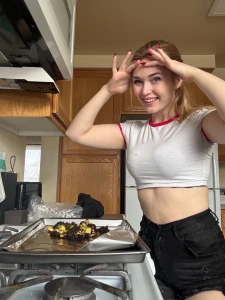 Yall i burnt my broccoli oops lol